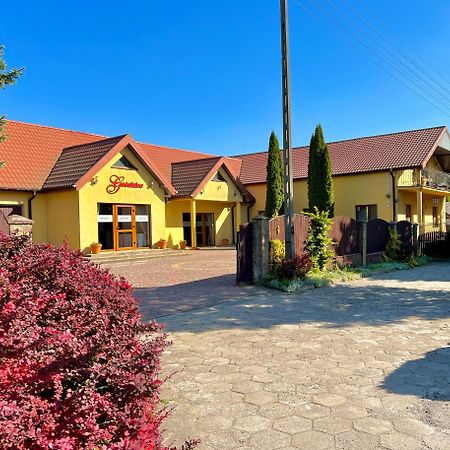 Zajazd Gosciniec Nowosiolki-Kolonia Esterno foto